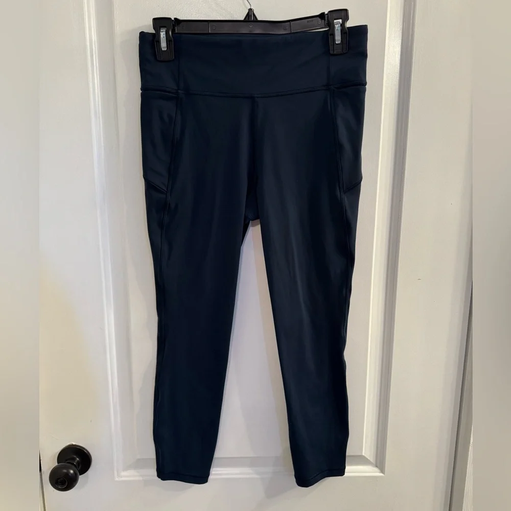 Lululemon Final Lap Crop *23